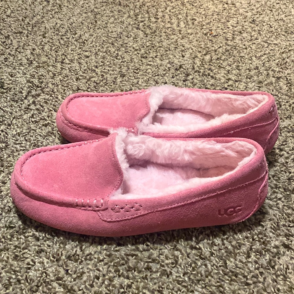 Ugh slippers, bubblegum pink